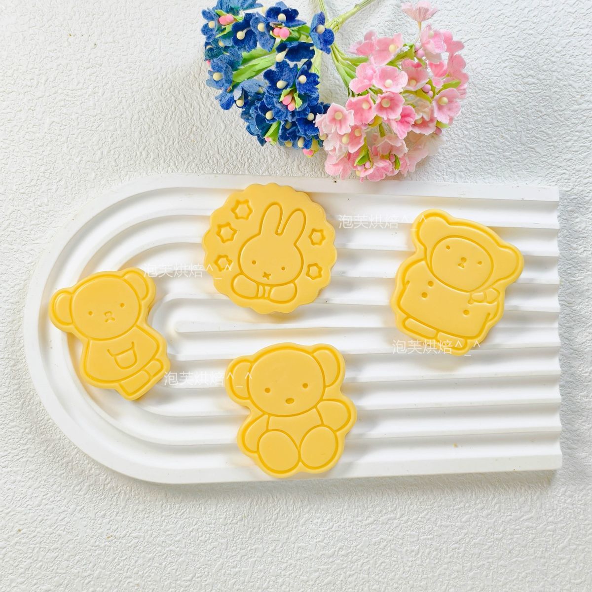 Cute 3D Press Cookie Mold with - Kitchen Gadgets Worth Buying ulasan dan harga