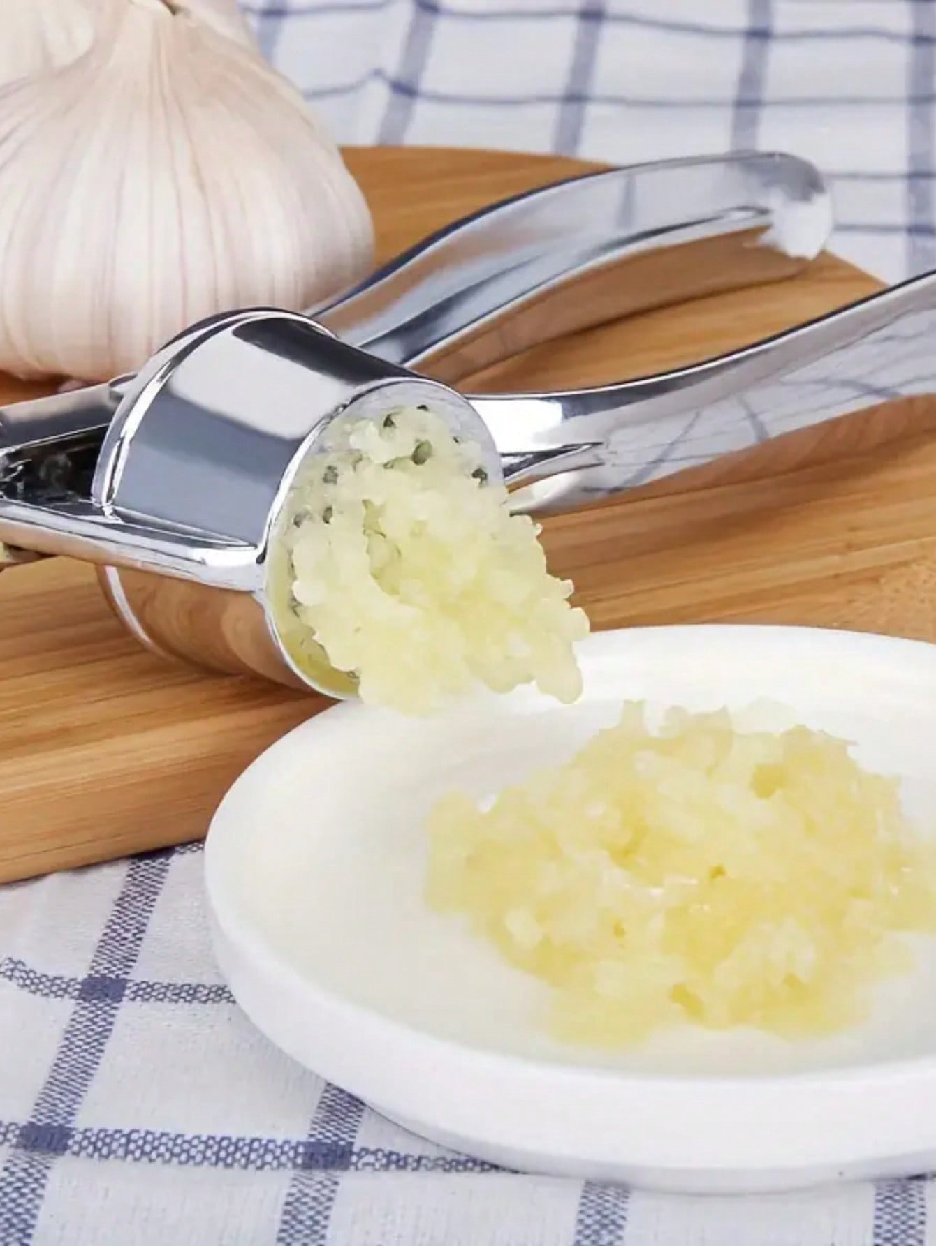 Kitchen Garlic Press Crusher M - Kitchen Gadgets Garlic ulasan dan harga